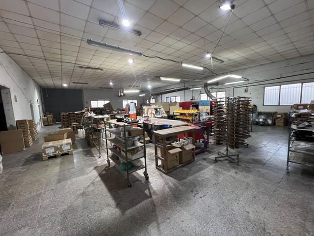 4 camera da letto Finca/Casa di Campagna in vendita in Dolores con piscina - 379.000 € (Rif: 9165355)