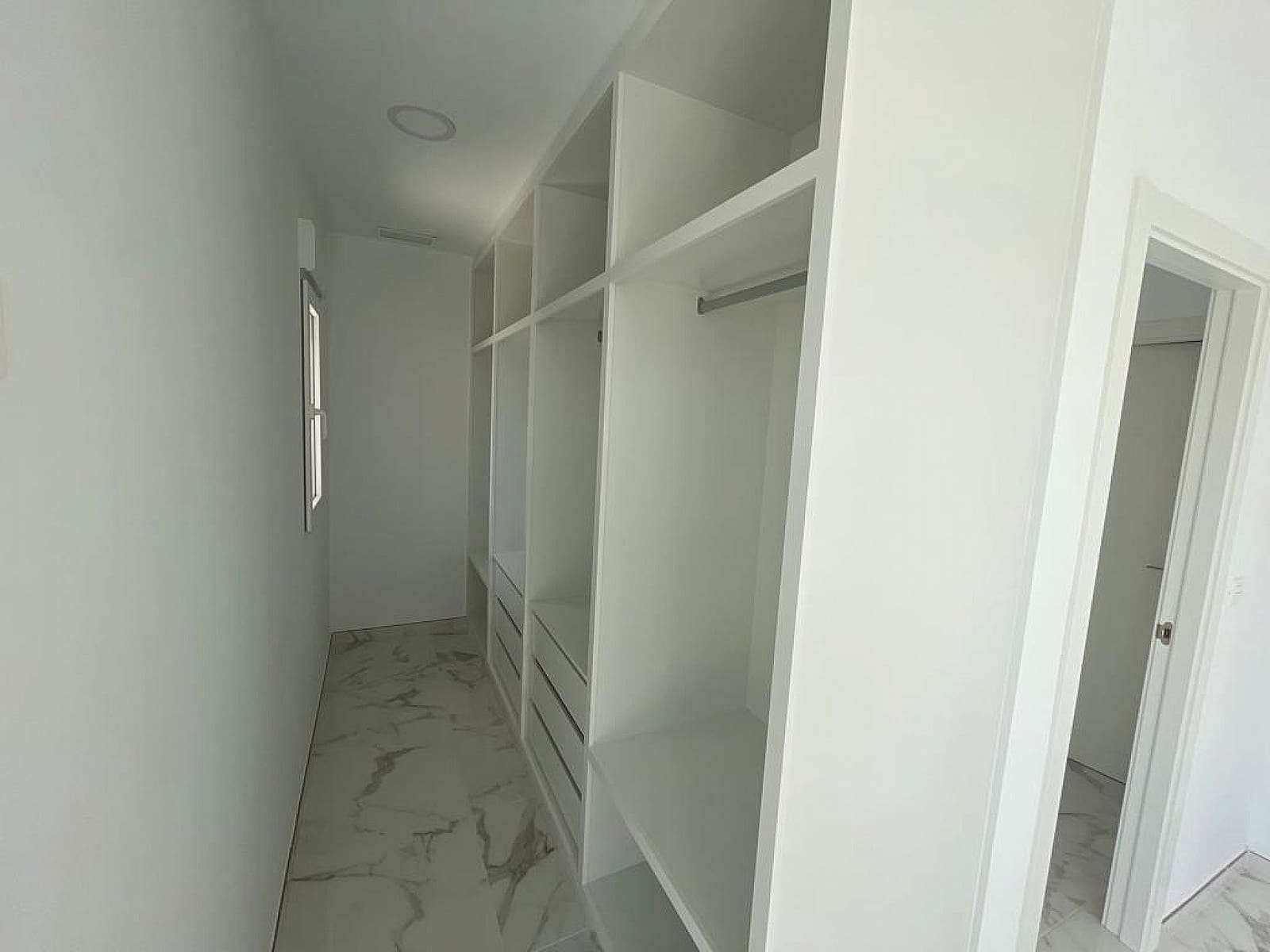 4 makuuhuone Huvila myytävänä paikassa Pinoso mukana uima-altaan - 611 000 € (Ref: 9203421)