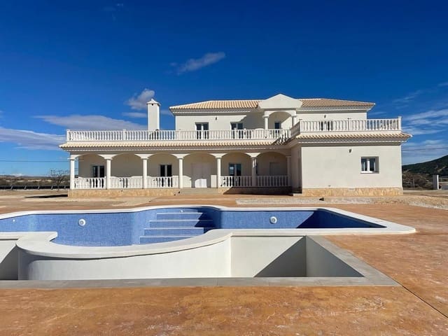 6 Zimmer Villa zu verkaufen in Pinoso mit Pool - 611.000 € (Ref: 9203423)