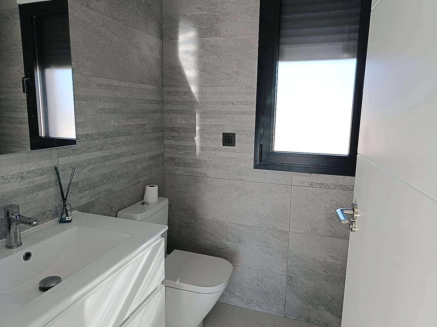 6 bedroom Villa for sale in Pinoso with pool - € 489,000 (Ref: 9279611)