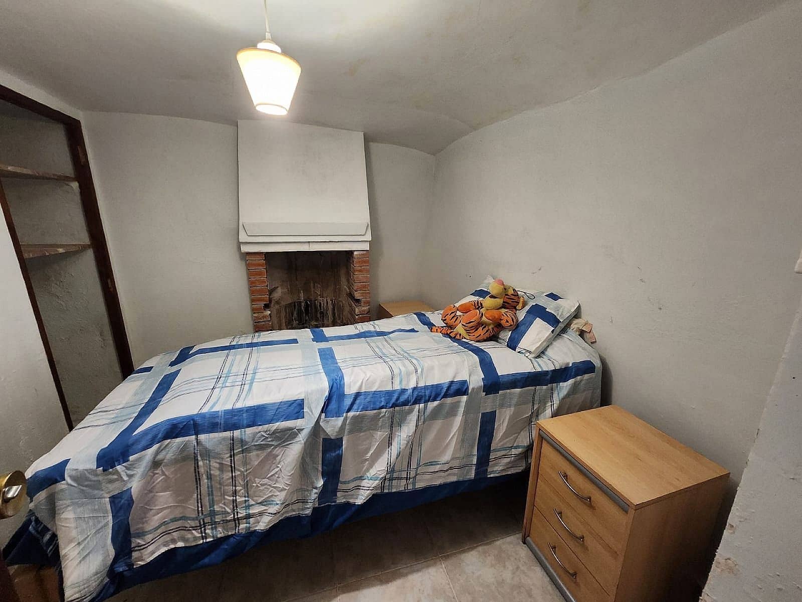 6 makuuhuone Luolatalo myytävänä paikassa L'Alguena / Alguenya mukana uima-altaan - 135 000 € (Ref: 9319853)