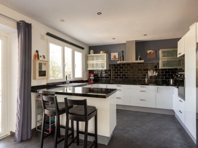 5 chambre Villa/Maison à vendre à Biar avec piscine - 499 000 € (Ref: 9346657)