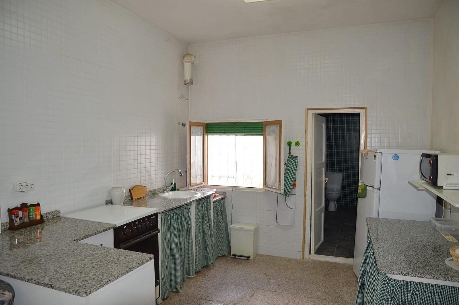 4 slaapkamer Grotwoning te koop in Jumilla met zwembad - € 95.000 (Ref: 9393583)
