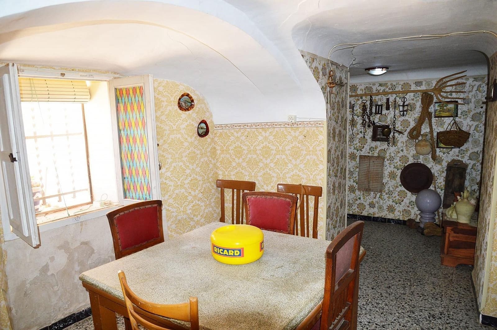 4 slaapkamer Grotwoning te koop in Jumilla met zwembad - € 95.000 (Ref: 9393583)