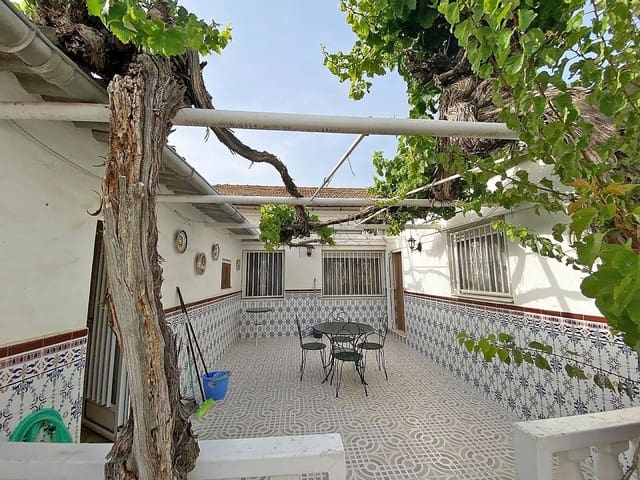 3 soveværelse Byhus til salg i Pinoso - € 149.500 (Ref: 9398063)