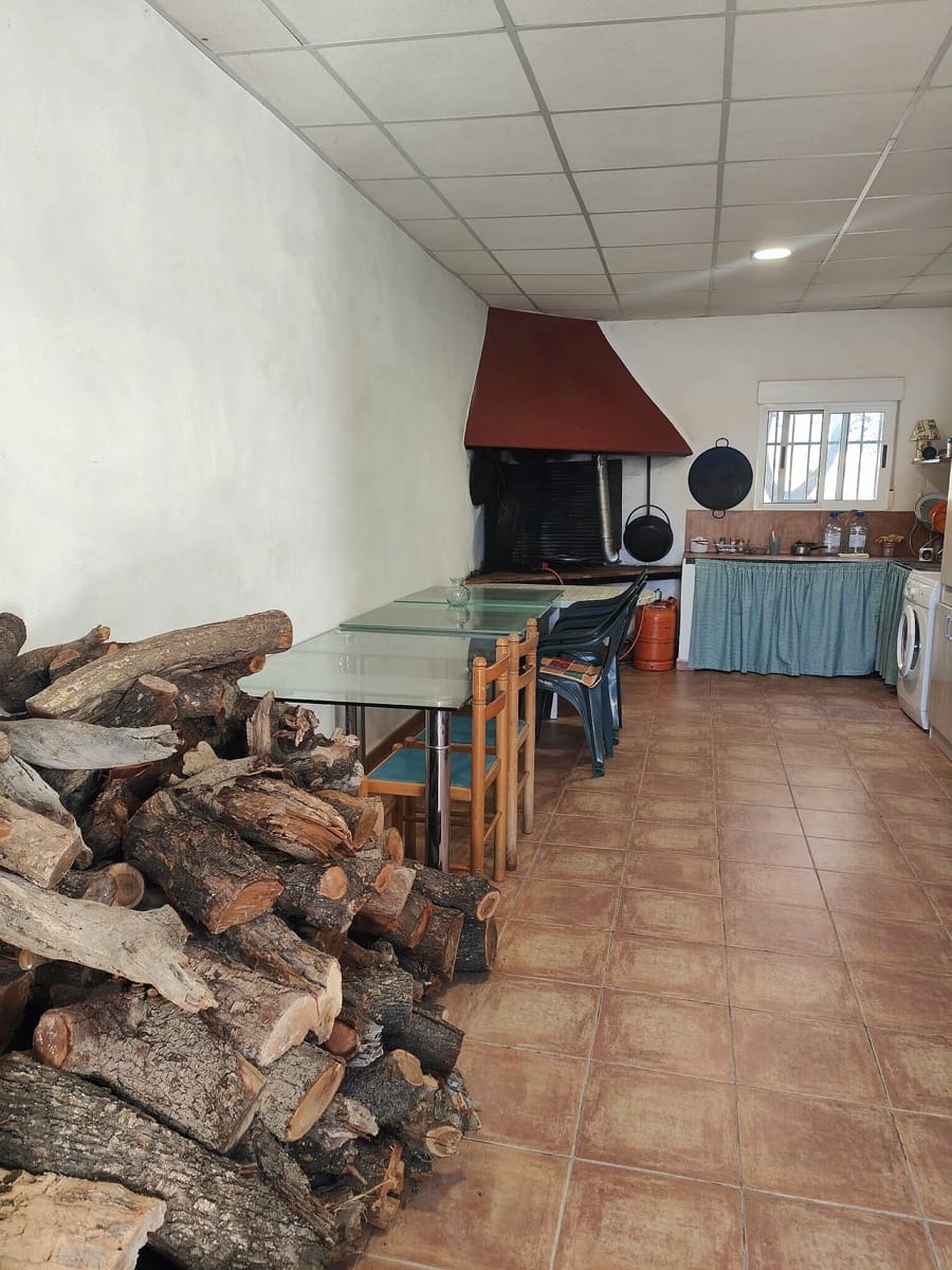 3 bedroom Finca/Country House for sale in Yecla with pool - € 210,000 (Ref: 9470141)