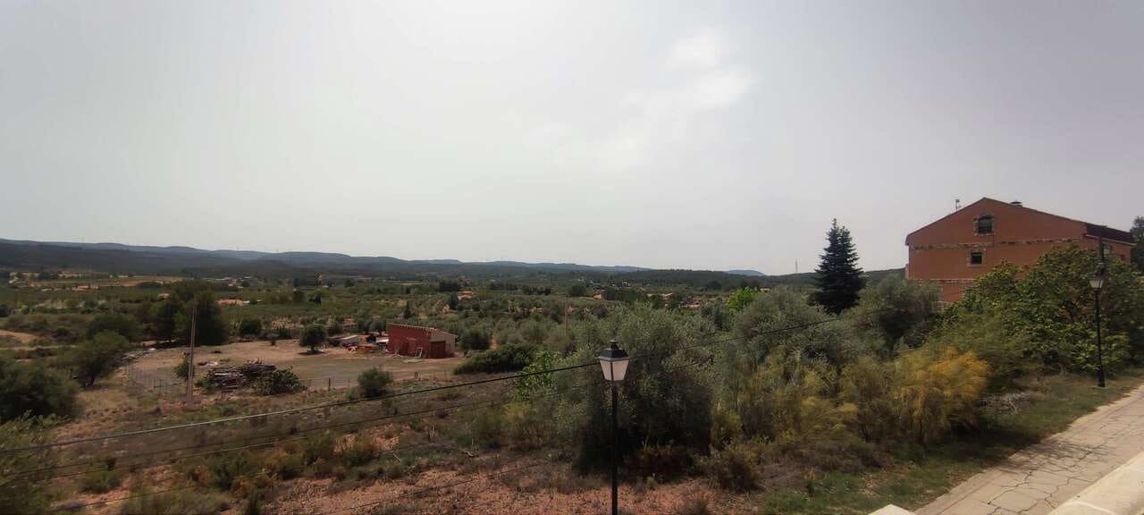 Local Comercial de 9 habitaciones en Ayora en venta con piscina - 620.000 € (Ref: 9475763)