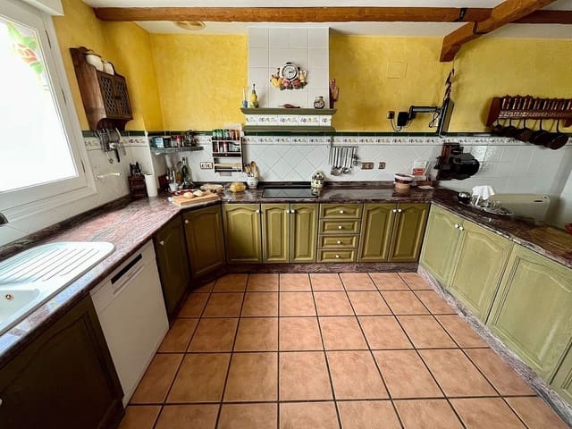 4 sypialnia Dom na sprzedaż w Sax z basenem - 415 000 € (Ref: 9475768)