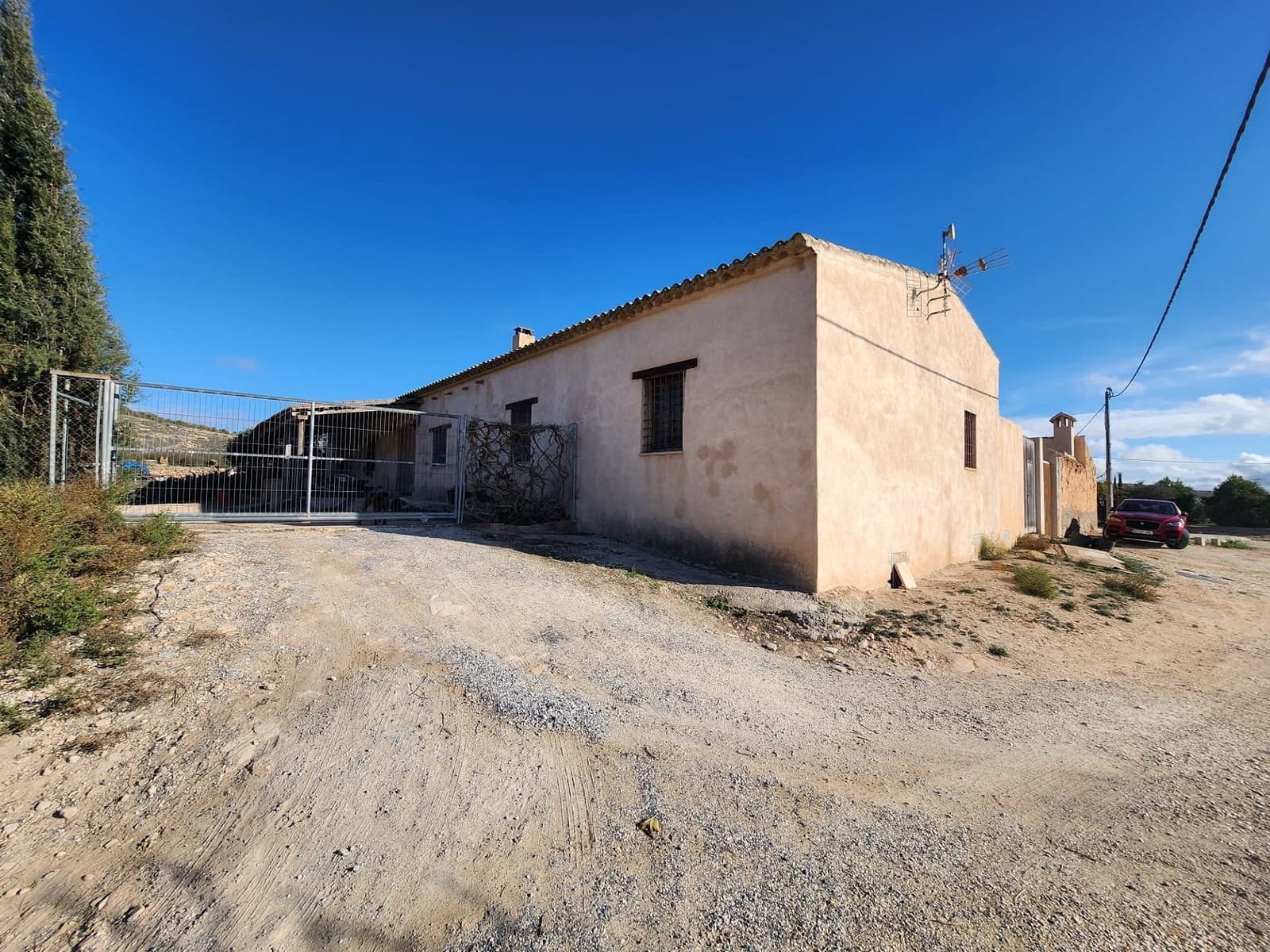 4 sovrum Finca/Hus på landet till salu i Pinoso med pool - 179 500 € (Ref: 9475774)