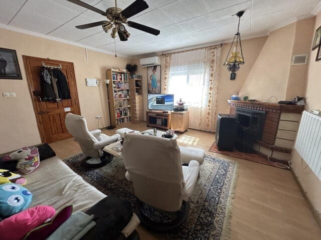 5 makuuhuone Huoneisto myytävänä paikassa Albatera mukana uima-altaan - 420 000 € (Ref: 9475786)