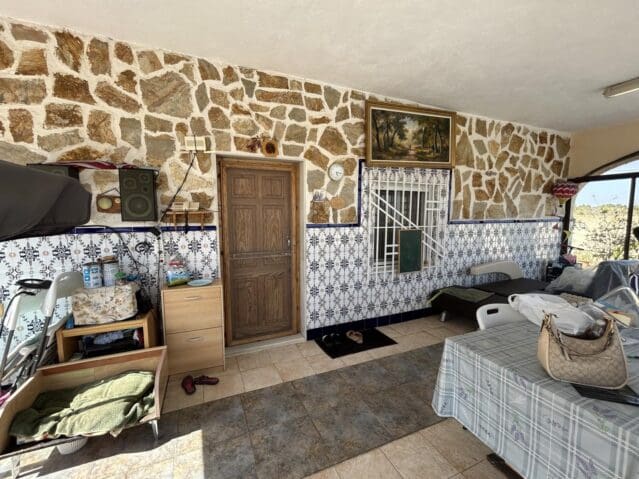 5 makuuhuone Huoneisto myytävänä paikassa Albatera mukana uima-altaan - 420 000 € (Ref: 9475786)