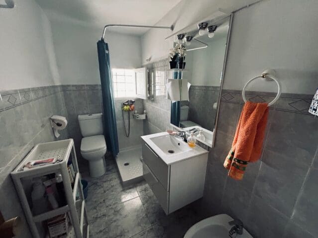 9 bedroom Finca/Country House for sale in L'Alguena / Alguenya - € 229,995 (Ref: 9475787)