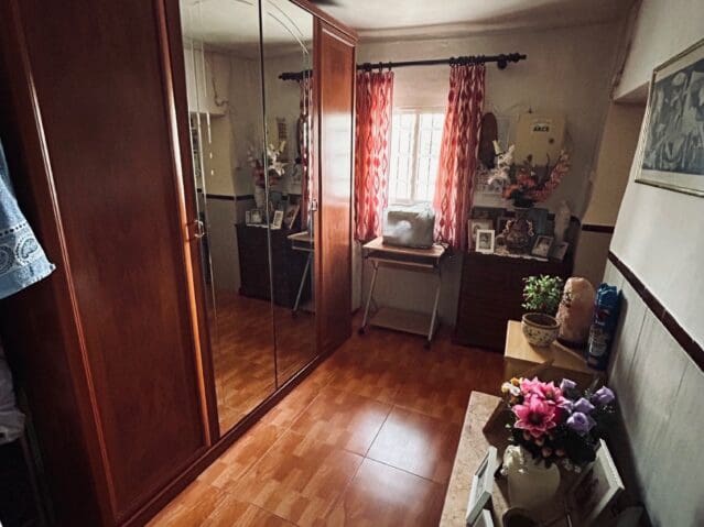 9 bedroom Finca/Country House for sale in L'Alguena / Alguenya - € 229,995 (Ref: 9475787)