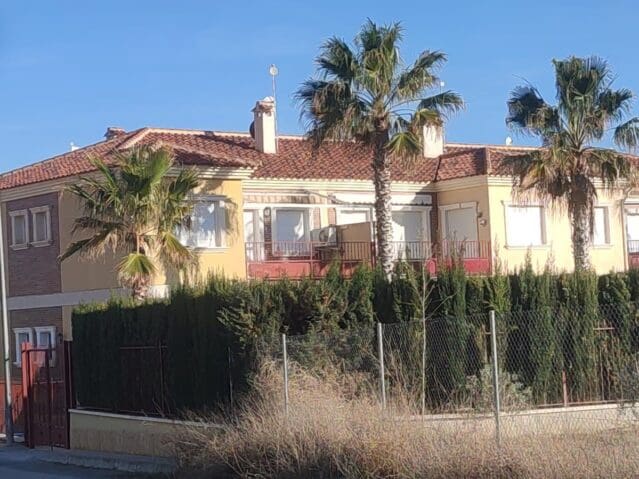 2 slaapkamer Appartement te koop in Pinoso - € 105.000 (Ref: 9475802)