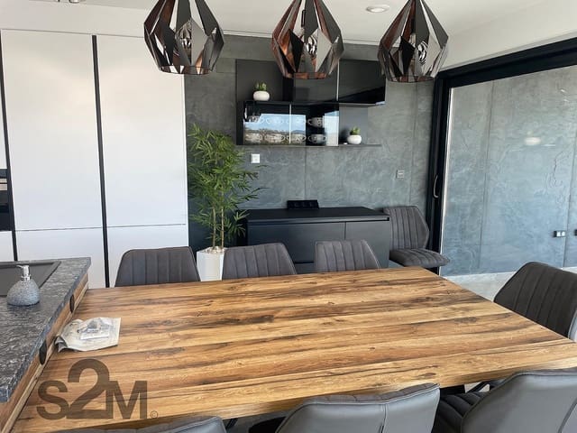 5 slaapkamer Villa te koop in Pinoso met zwembad - € 472.650 (Ref: 9638920)