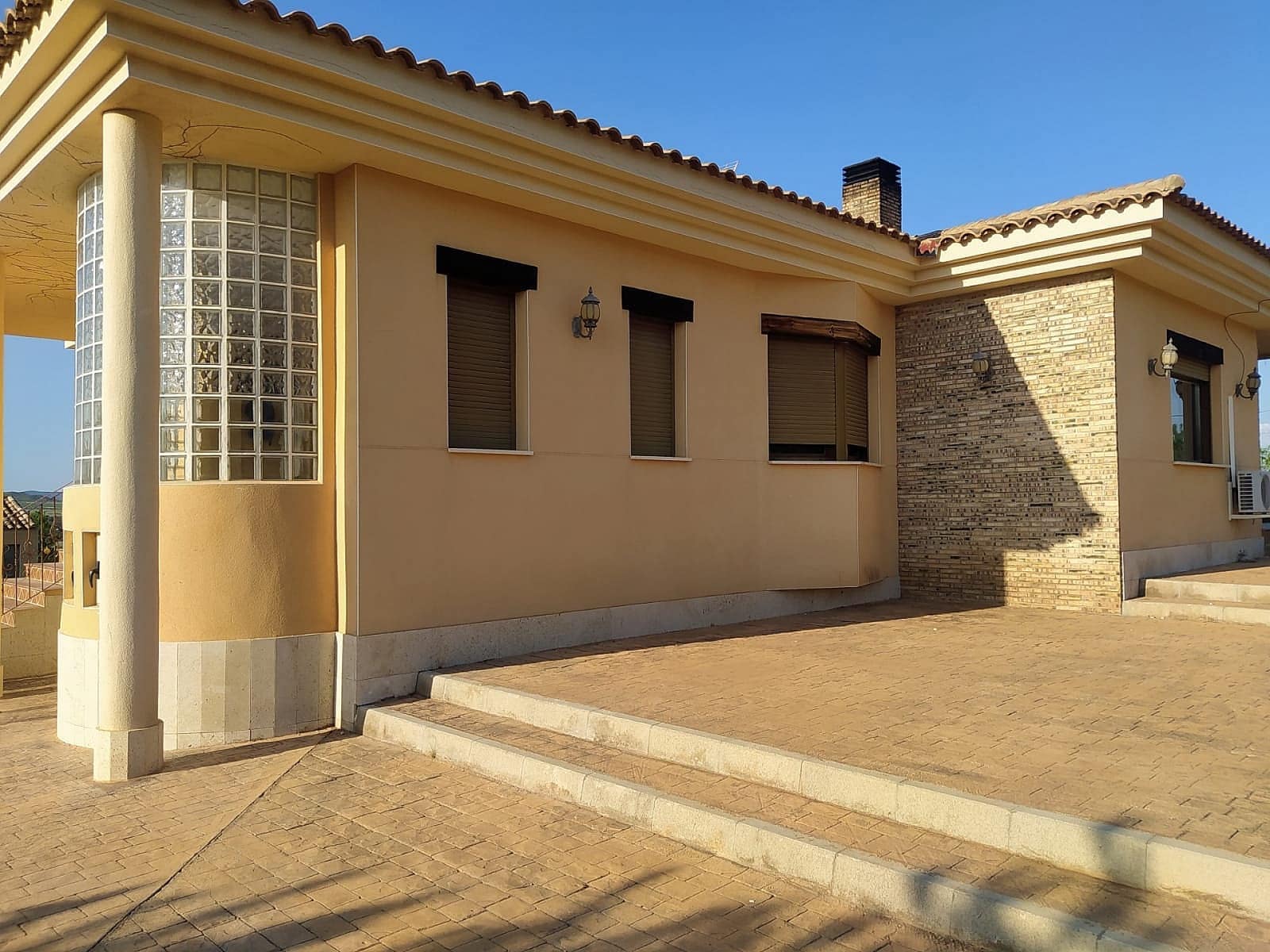 Chalet de 2 habitaciones en Yecla en venta - 269.000 € (Ref: 9638921)