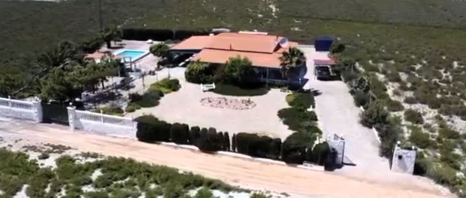 4 Zimmer Finca/Landgut zu verkaufen in Villena mit Pool - 249.995 € (Ref: 9883628)