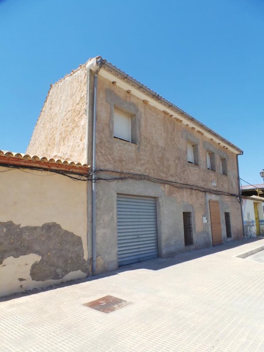 7 slaapkamer Huis te koop in Pinoso - € 129.000 (Ref: 9893543)