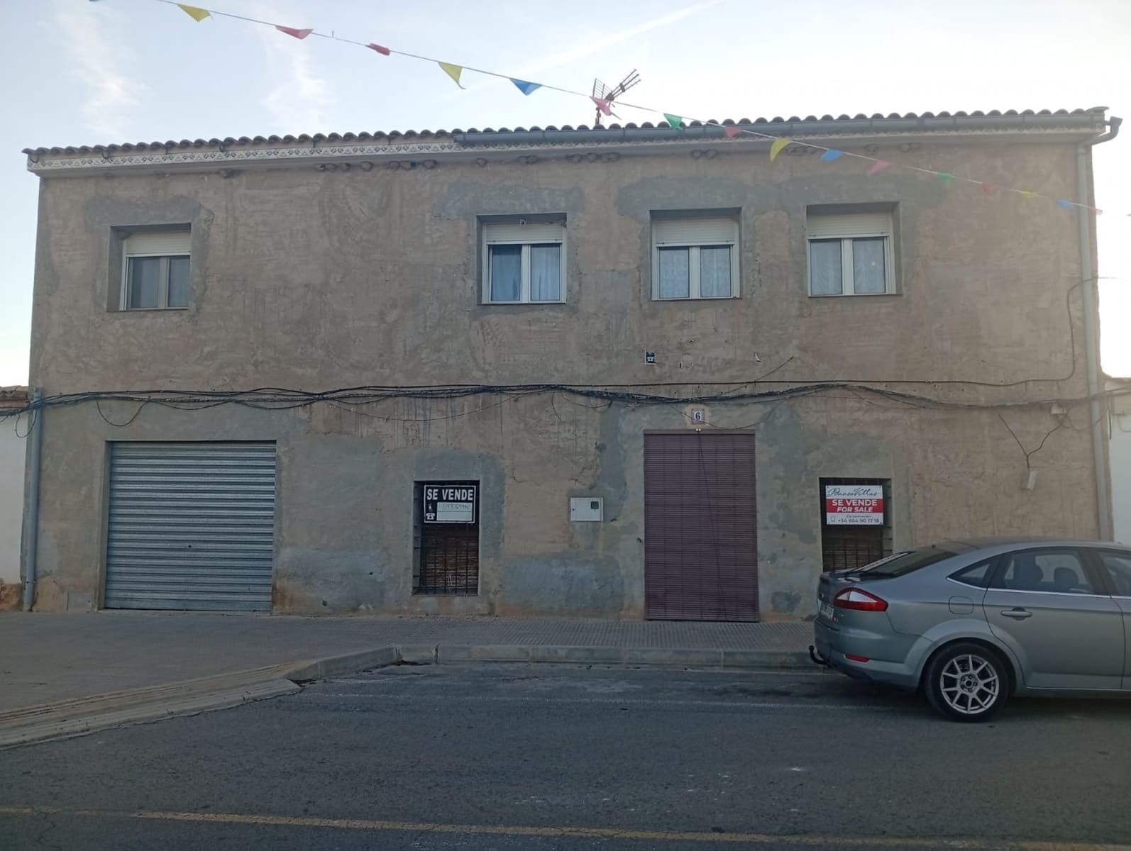 7 slaapkamer Huis te koop in Pinoso - € 129.000 (Ref: 9893543)