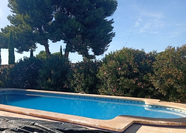 7 soveværelse Byhus til salg i Pinoso med swimmingpool - € 255.000 (Ref: 9893544)