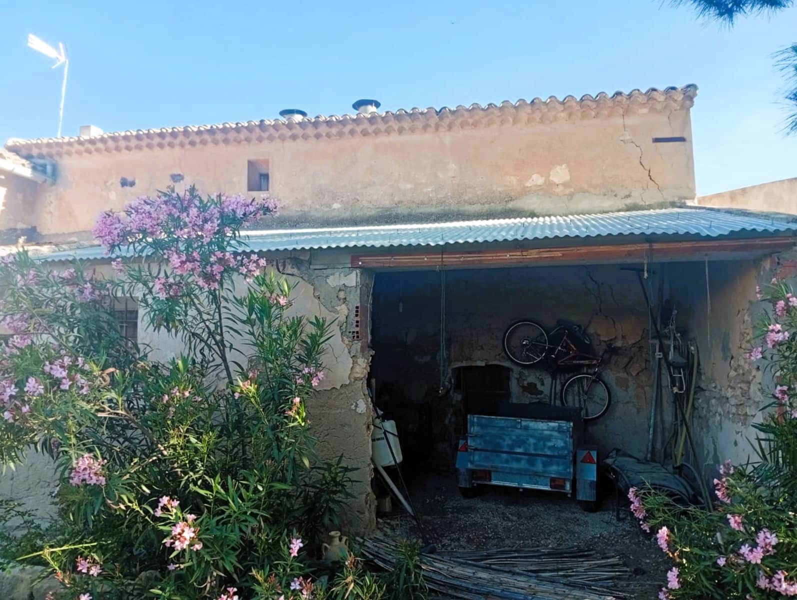 7 soveværelse Byhus til salg i Pinoso med swimmingpool - € 255.000 (Ref: 9893544)