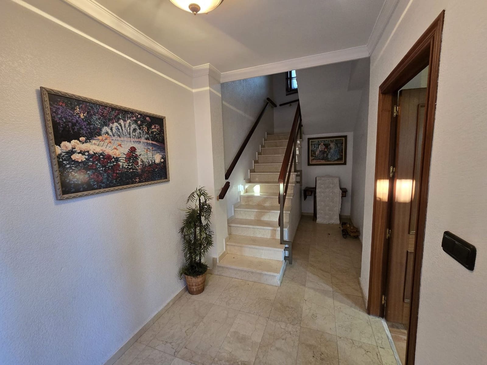 6 bedroom Townhouse for sale in Salinas - € 159,999 (Ref: 9893548)
