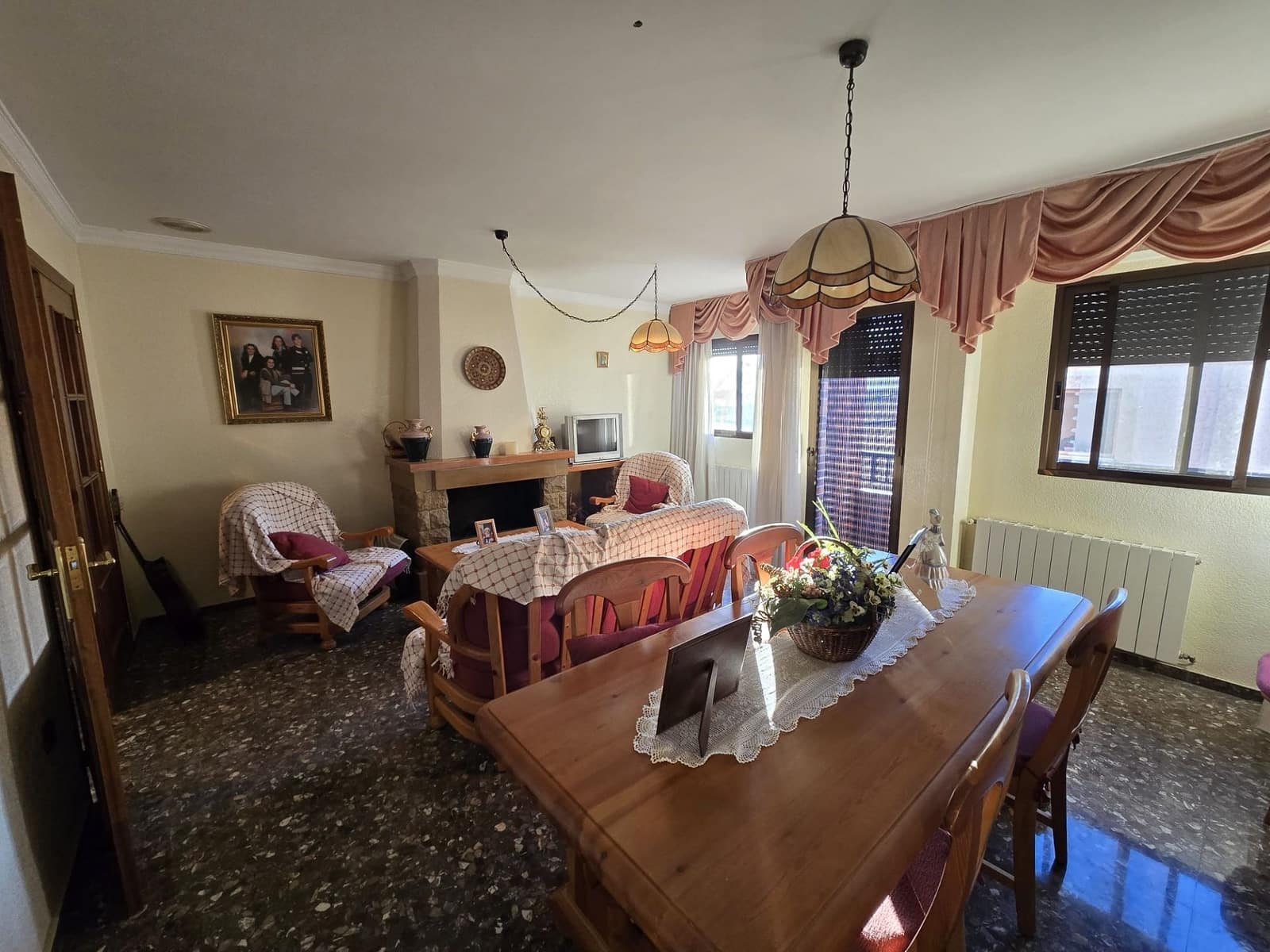 6 bedroom Townhouse for sale in Salinas - € 159,999 (Ref: 9893548)