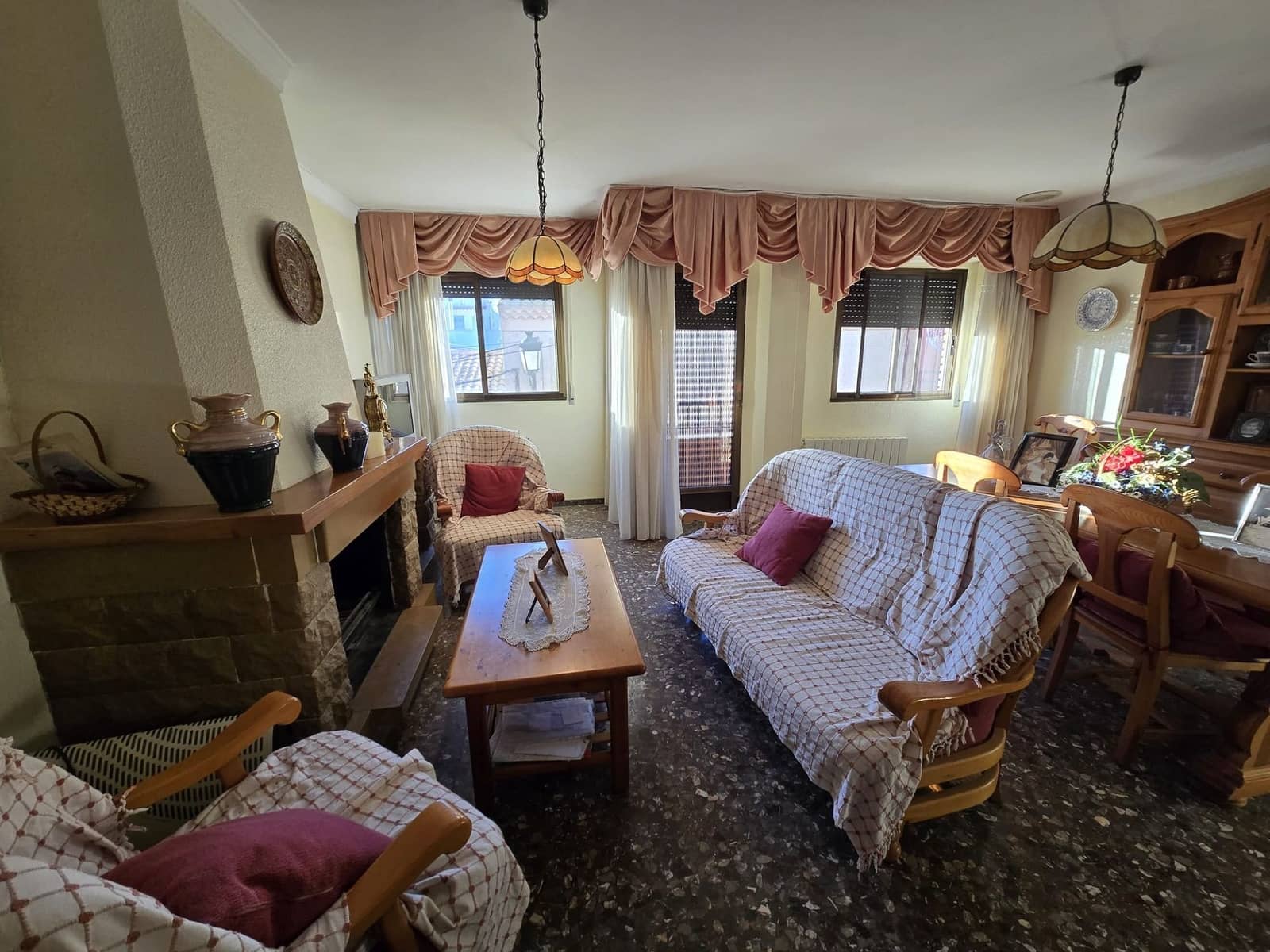 6 bedroom Townhouse for sale in Salinas - € 159,999 (Ref: 9893548)