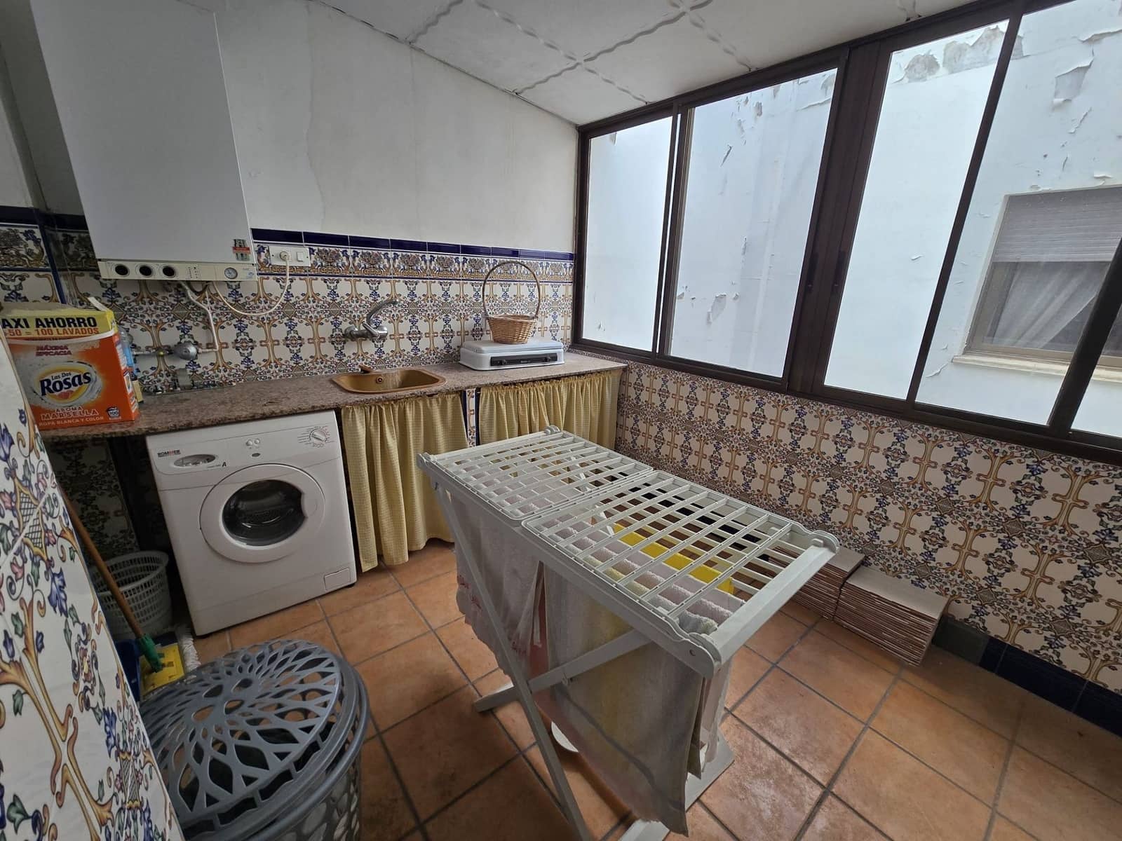 6 bedroom Townhouse for sale in Salinas - € 159,999 (Ref: 9893548)