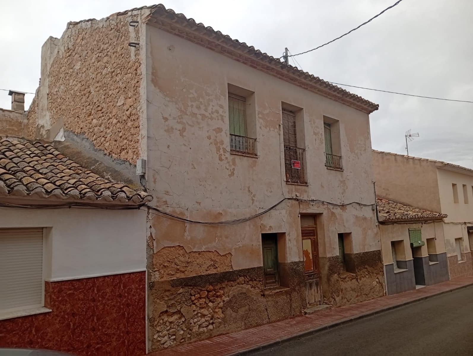 Casa de 1 habitación en Salinas en venta - 72.000 € (Ref: 9893549)