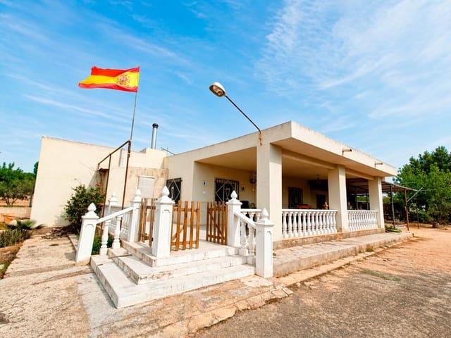 Chalet de 4 habitaciones en Hondón de los Frailes en venta - 180.000 € (Ref: 9904902)