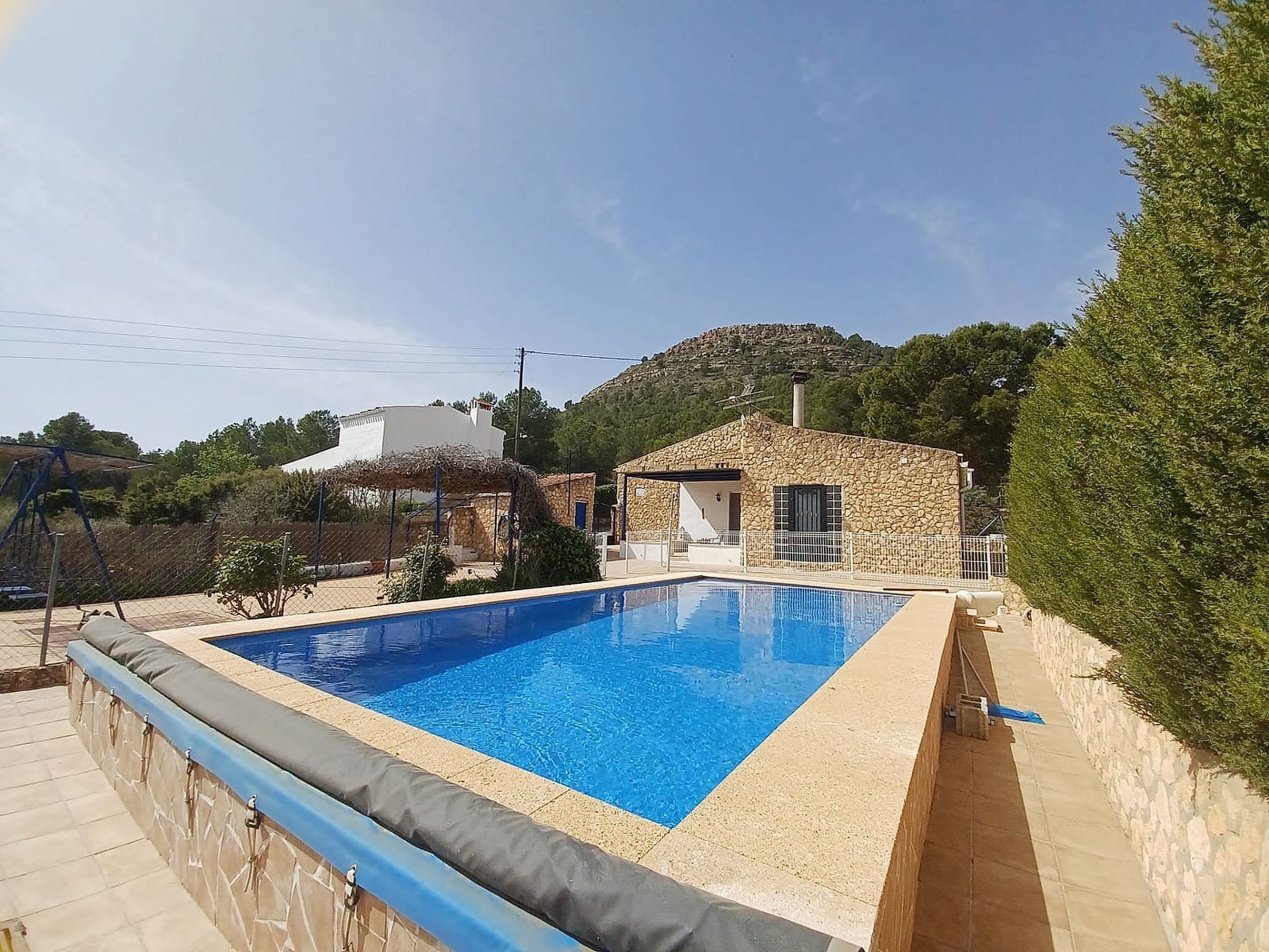 Finca/Casa Rural de 3 habitaciones en Yecla en venta con piscina - 199.995 € (Ref: 9904903)