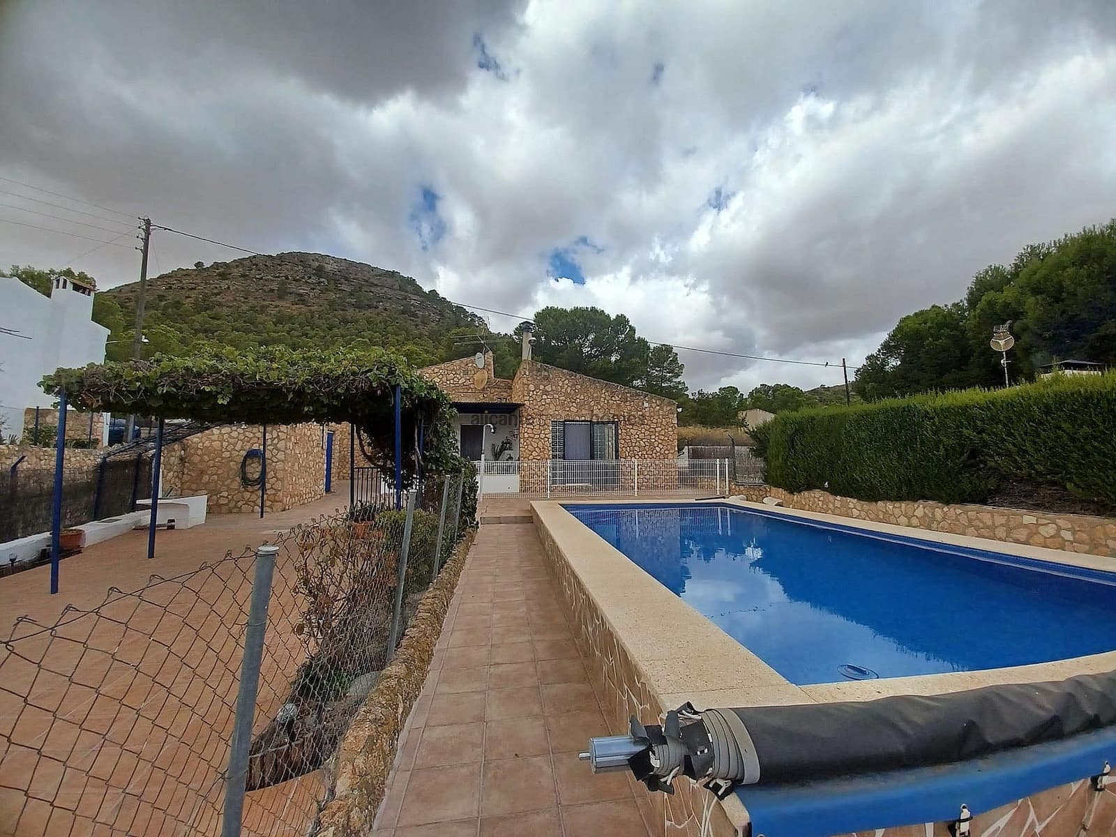 Finca/Casa Rural de 3 habitaciones en Yecla en venta con piscina - 199.995 € (Ref: 9904903)
