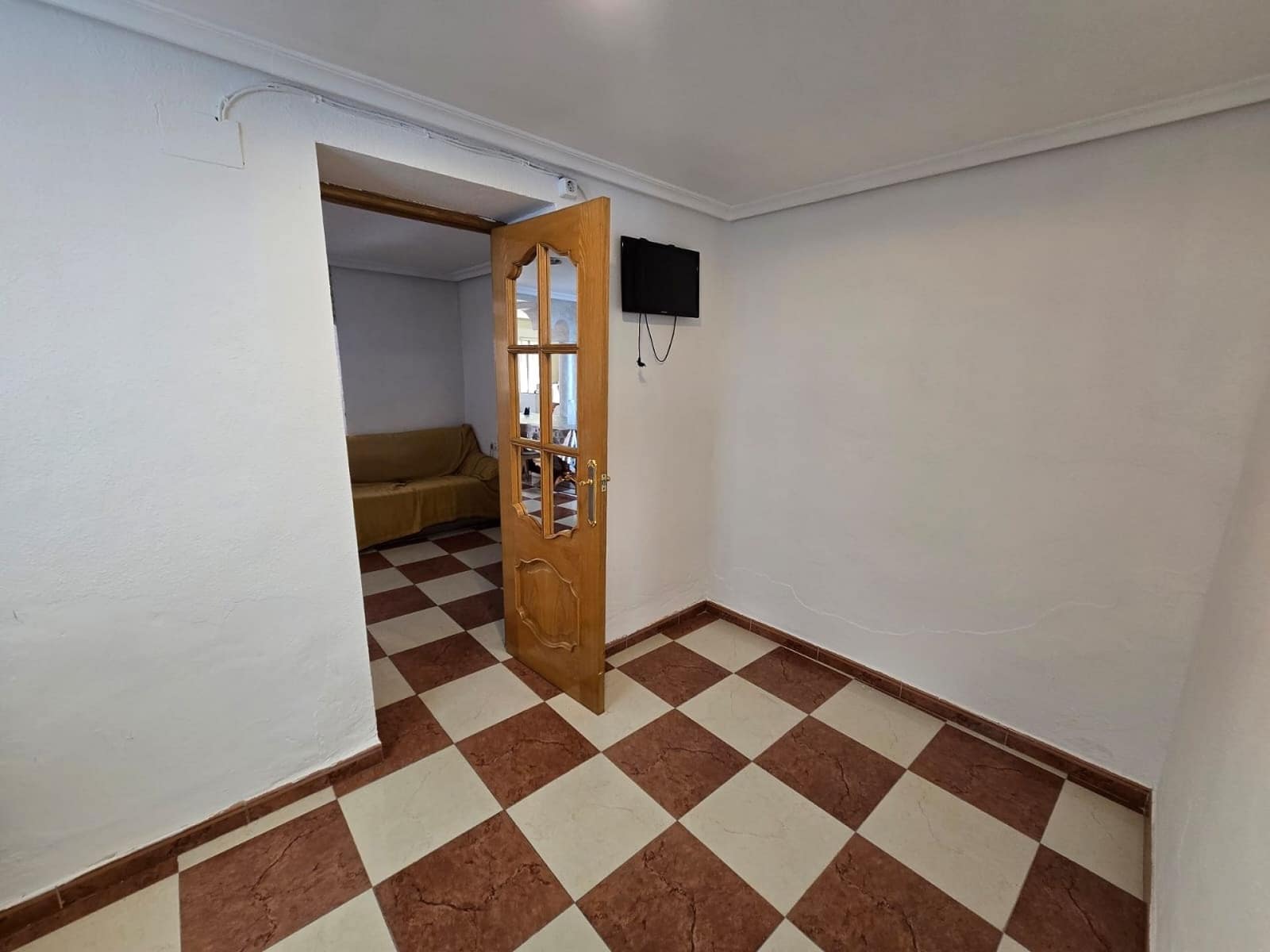 5 soveværelse Byhus til salg i Sax med swimmingpool - € 189.950 (Ref: 9904919)