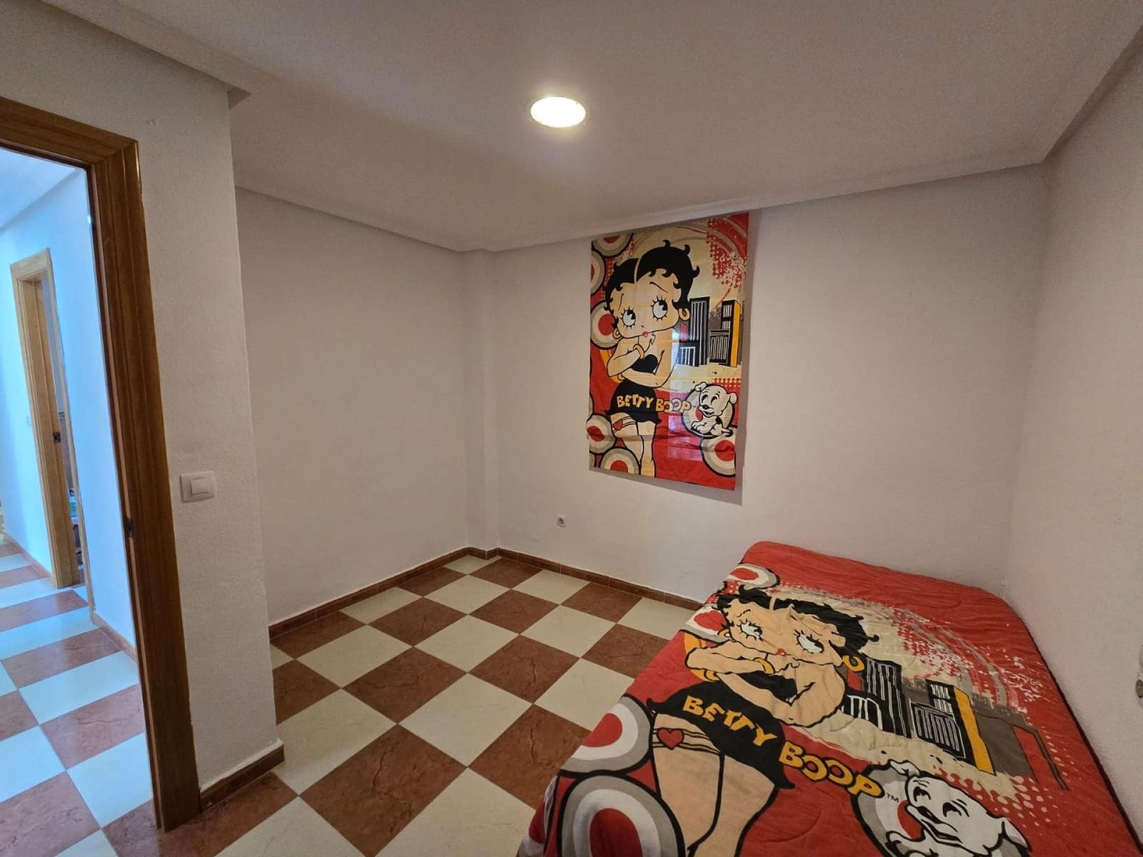 5 soveværelse Byhus til salg i Sax med swimmingpool - € 189.950 (Ref: 9904919)
