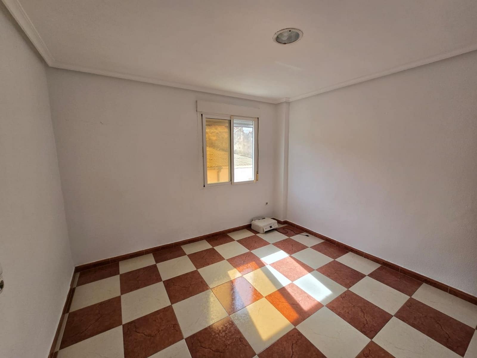5 soveværelse Byhus til salg i Sax med swimmingpool - € 189.950 (Ref: 9904919)