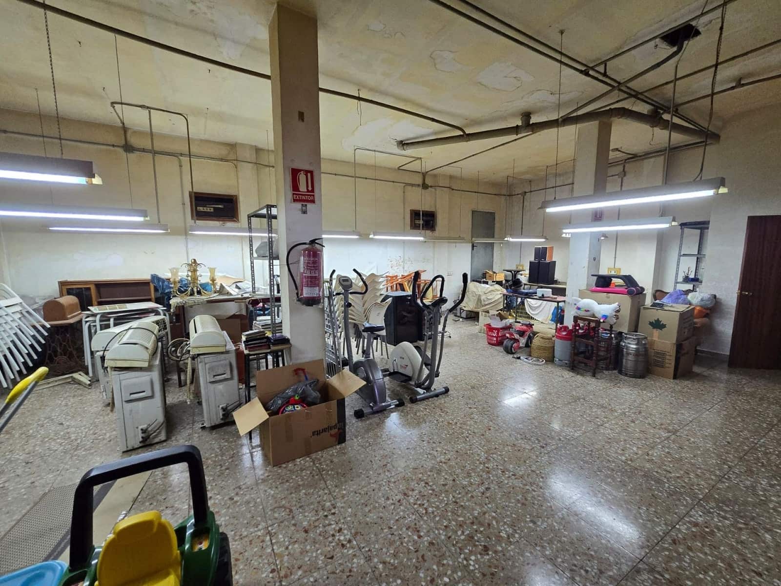 4 slaapkamer Huis te koop in Salinas met zwembad - € 169.950 (Ref: 9904922)