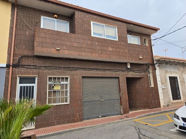 4 slaapkamer Huis te koop in Salinas met zwembad - € 169.950 (Ref: 9904922)