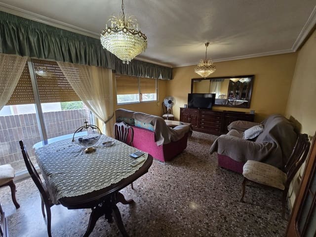 4 slaapkamer Huis te koop in Salinas met zwembad - € 169.950 (Ref: 9904922)