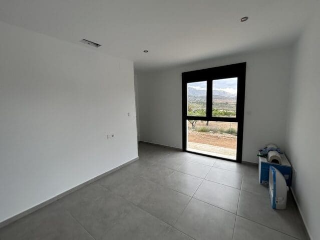 3 sypialnia Willa na sprzedaż w El Canton z basenem - 360 000 € (Ref: 9904933)
