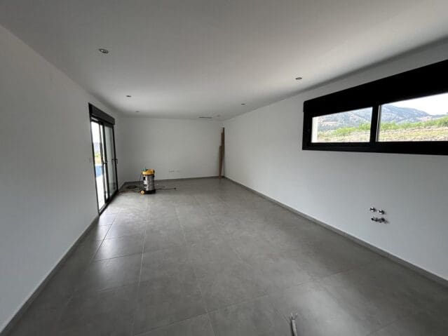 3 sypialnia Willa na sprzedaż w El Canton z basenem - 360 000 € (Ref: 9904933)