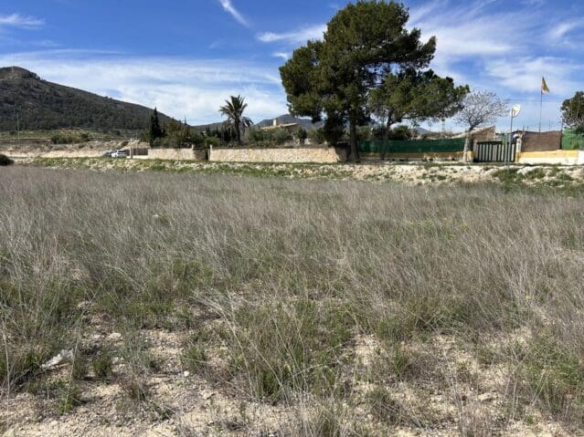 Mark till salu i La Romana - 55 000 € (Ref: 9904937)