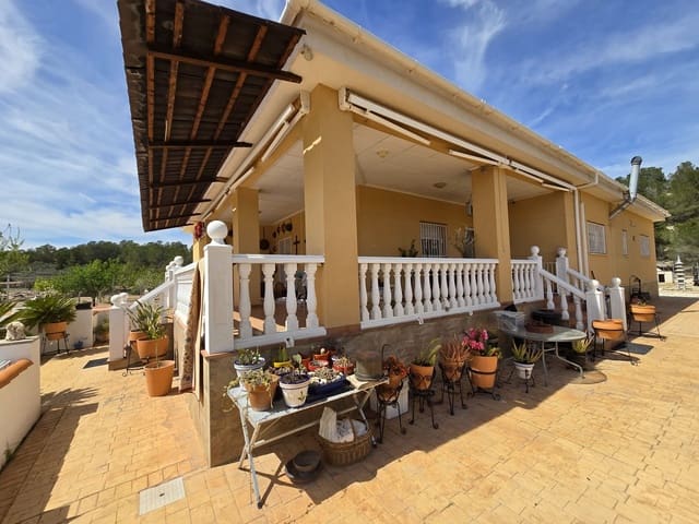 4 soveværelse Villa til salg i Sax med swimmingpool - € 499.999 (Ref: 9915079)