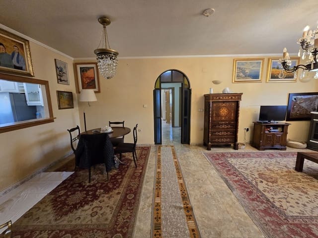 4 soveværelse Villa til salg i Sax med swimmingpool - € 499.999 (Ref: 9915079)