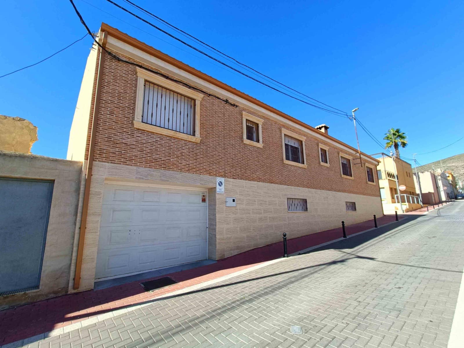 4 soveværelse Byhus til salg i Hondon de los Frailes - € 398.000 (Ref: 9916222)