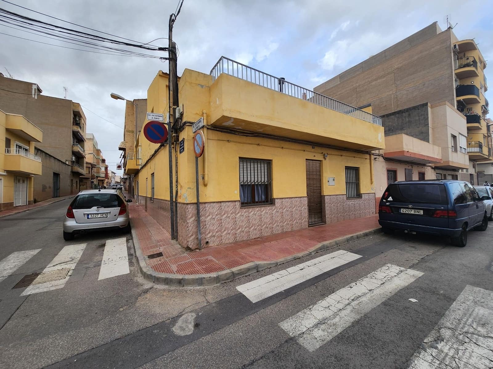 3 bedroom Townhouse for sale in Sax with pool - € 179,995 (Ref: 9930002)