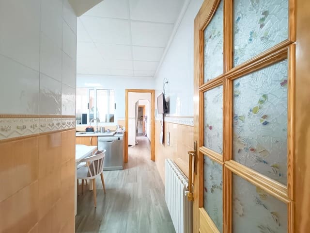 5 Zimmer Haus zu verkaufen in Hondón de los Frailes - 149.950 € (Ref: 9935354)