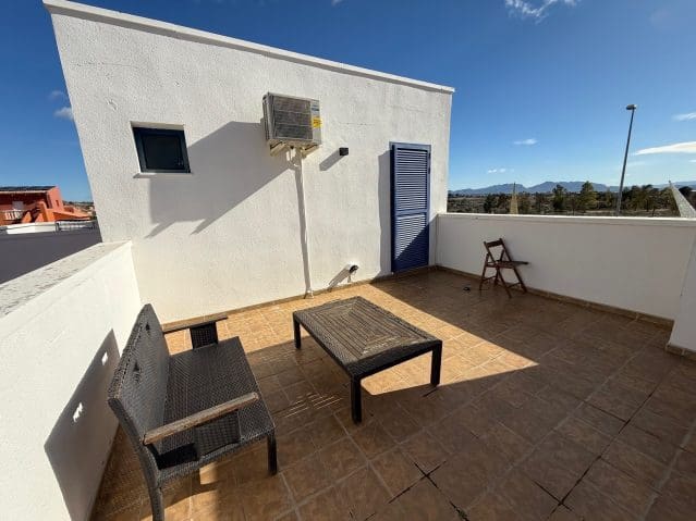 4 slaapkamer Villa te koop in Fortuna met zwembad - € 258.500 (Ref: 9941608)