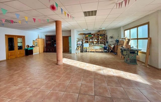 5 chambre Maison de Ville à vendre à Pinoso avec piscine - 399 995 € (Ref: 9948960)