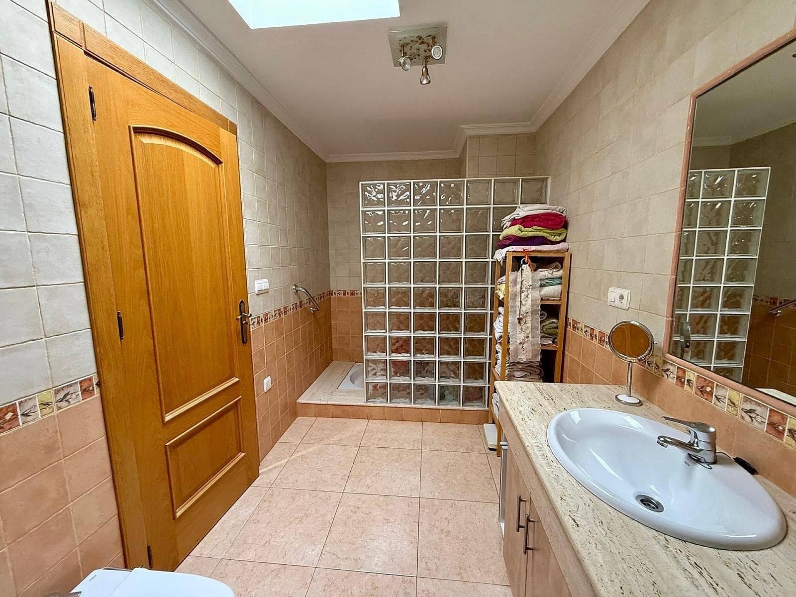 5 chambre Maison de Ville à vendre à Pinoso avec piscine - 399 995 € (Ref: 9948960)